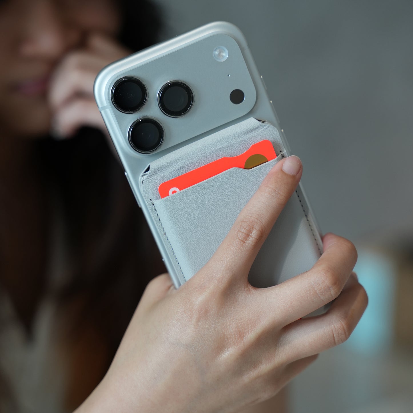 NORVAN N1 Magnetic Trackable Wallet Stand